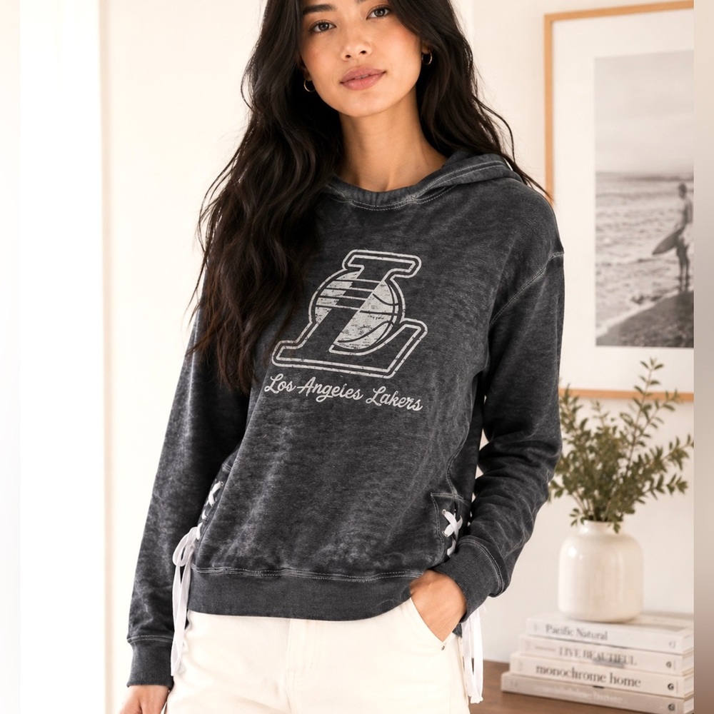 NWT Los Angeles Lakers Women's Sideline Lace Up Hoodie Pullover by '47 Size S
